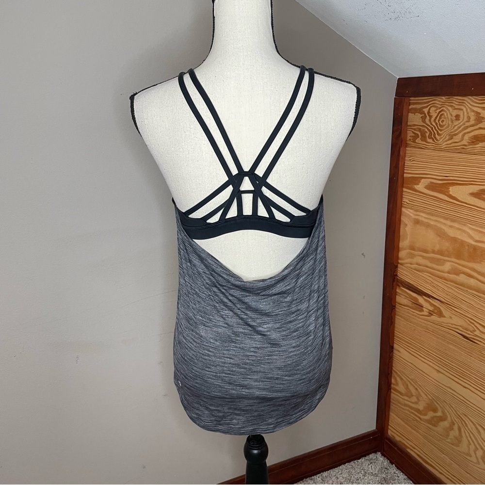 Lululemon Moment To Movement 2-In-1 Sports Bra Tank Heather Grey Black 4 W1BG0S